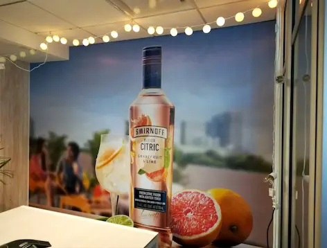 carousel-item carousel-item